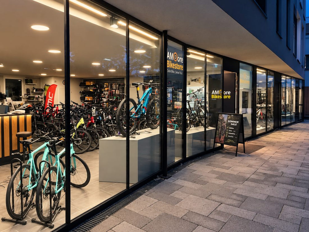 AMoore Bikestore Färberstraße 3 – Neubau mit Glasfront